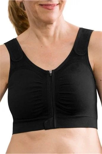 Reggiseno sportivo senza ferretto con coppe rimovibili indossato in palestra